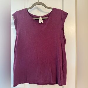 Pact Organic Cotton Berry Cap Sleeve Tee | Sustainable Minimalist Top M